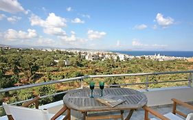 Wide-View & Quiet Apartment Chania